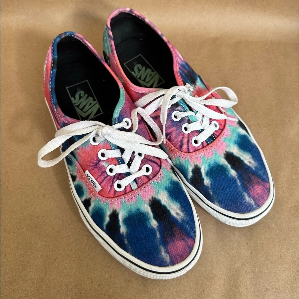 Vans Blue & Pink Tie Dyed Low Profile Canvas Sneakers. M6/W7.5